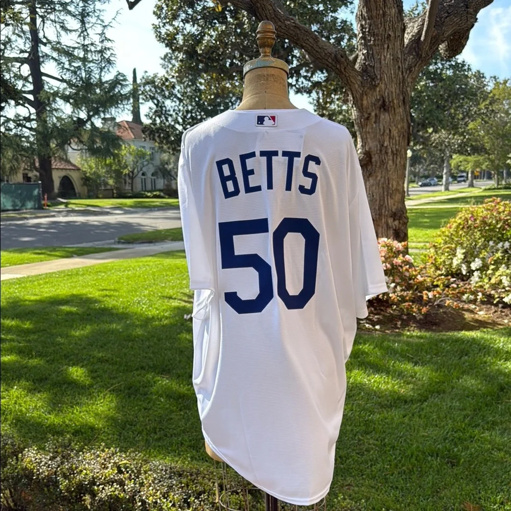 NWT Nike Dodgers / Mookie Betts Jersey - size XL - Picture 4 of 8
